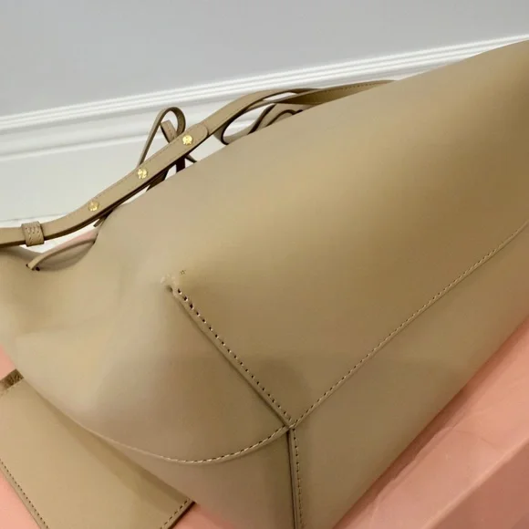 Mansur Gavriel Large Bucket Bag in Sand - Picture 8 of 15